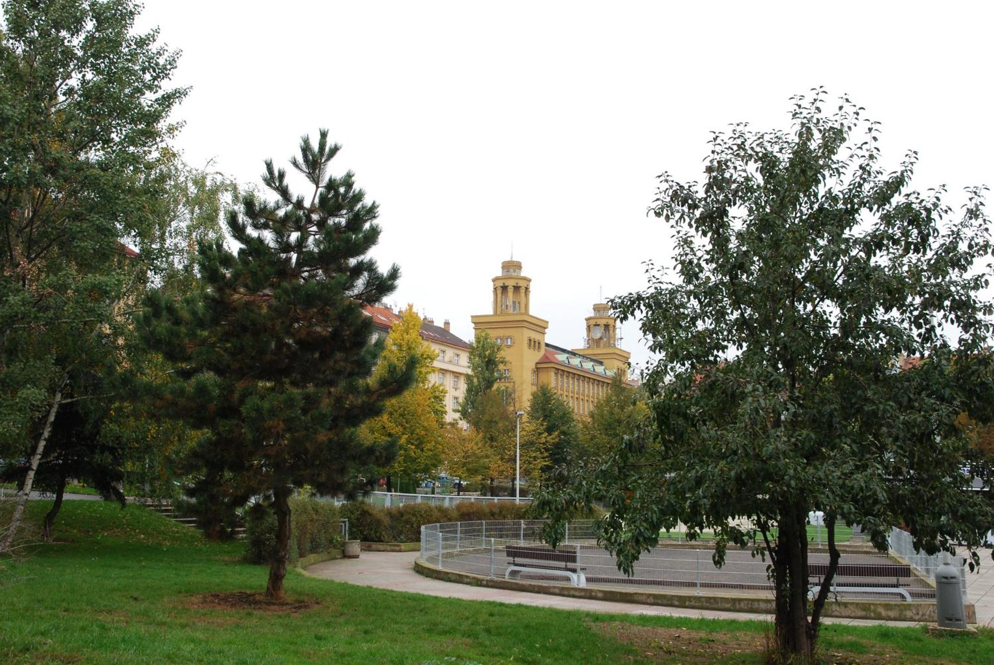 Saturnin Apartment *